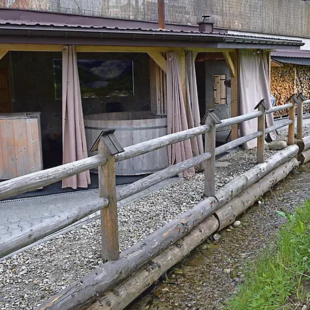 Goscinne U Wioli ホームステイ Jurgów